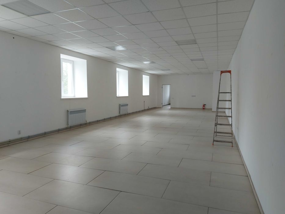 Сдам помещение в центре Чугуева, пл. 450 кв.м