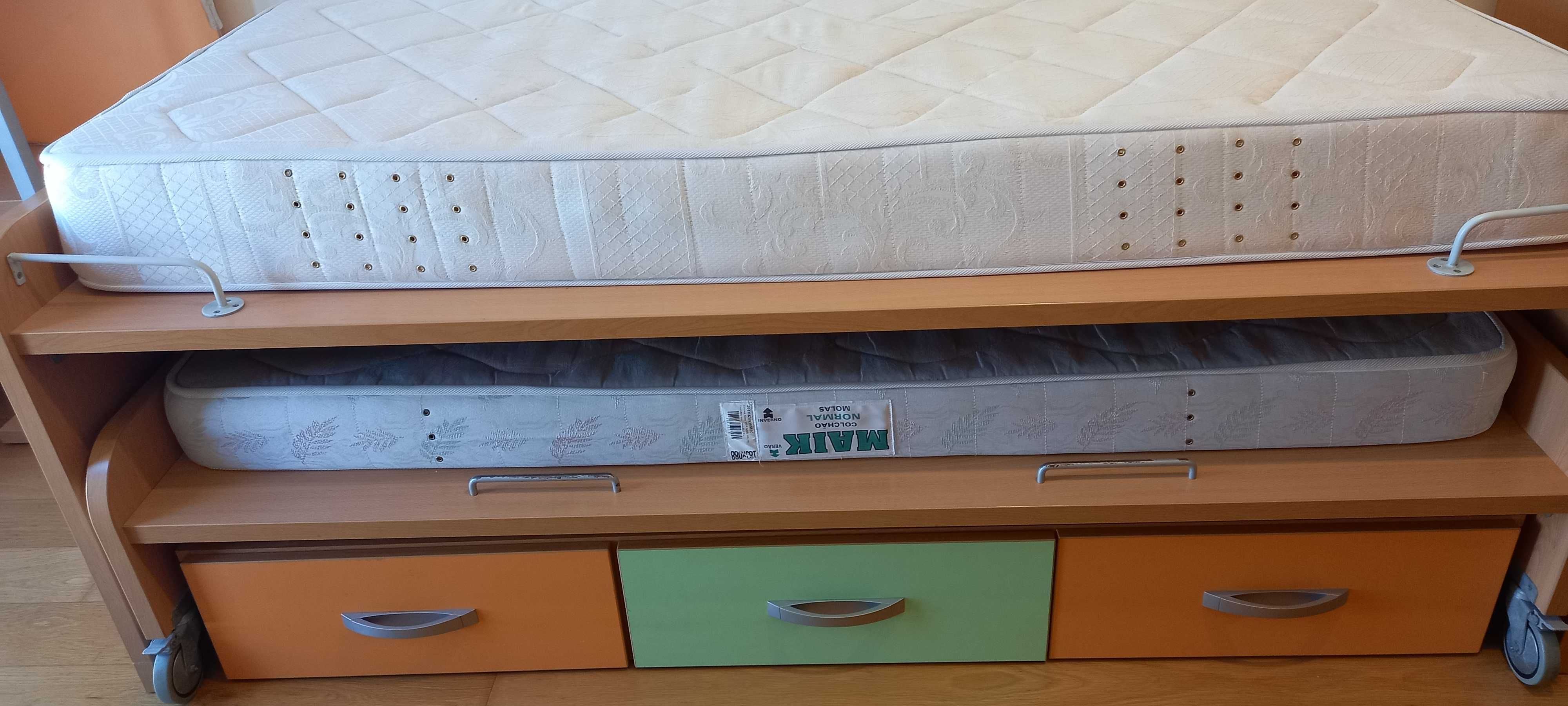 Quarto funcional e moderno para jovens