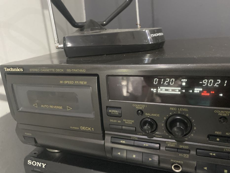 Magnetofon technics RS-TR474M2