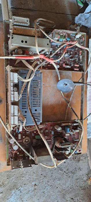 Плати радіодеталей од старенького телевізора