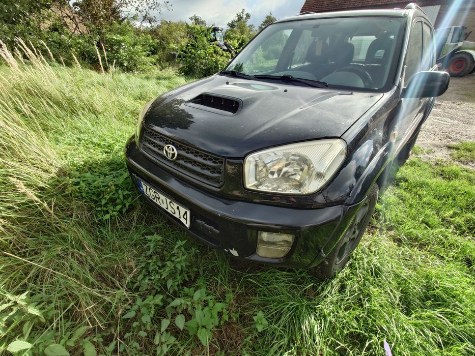 Samochód osobowy Toyota Rav 4