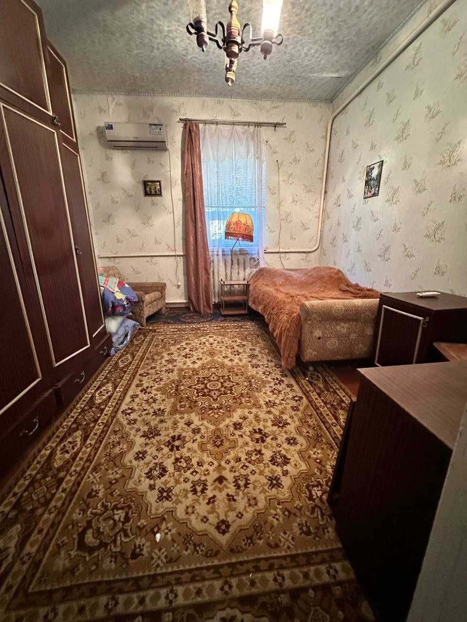 Продам будинок в районі ЗД вокзалу.