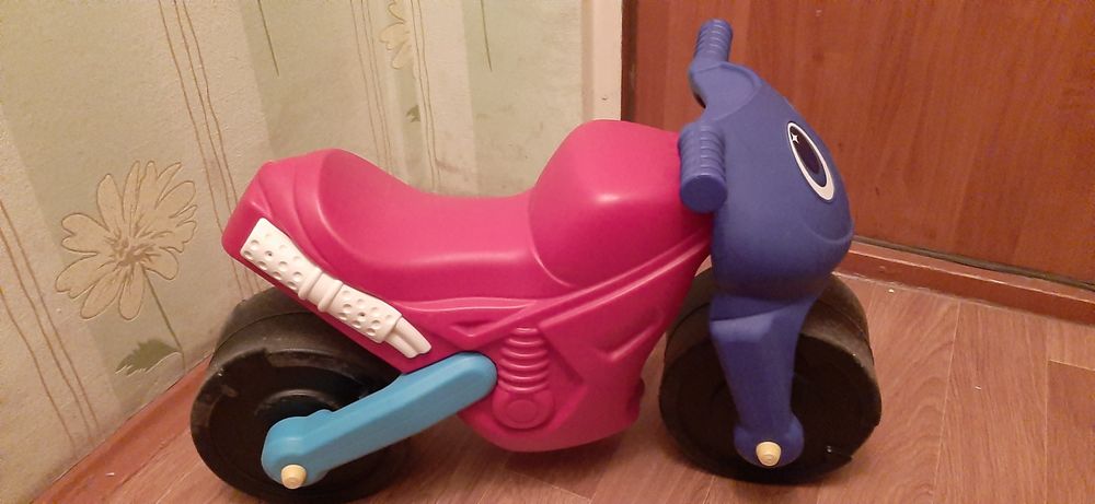 Мотоцикл дитячий для дівчинки