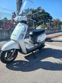 Scooter SYM Tonik 125