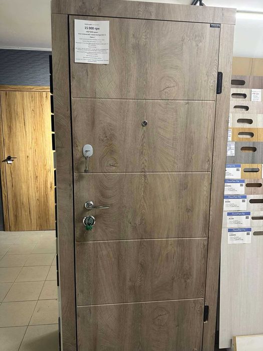 Розпродаж Вхідних Дверей 86*205, 96*205