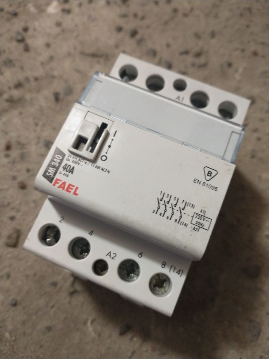 Stycznik Modułowy Fael SM340 40A 230V 4NO Z MANIPULATOREM