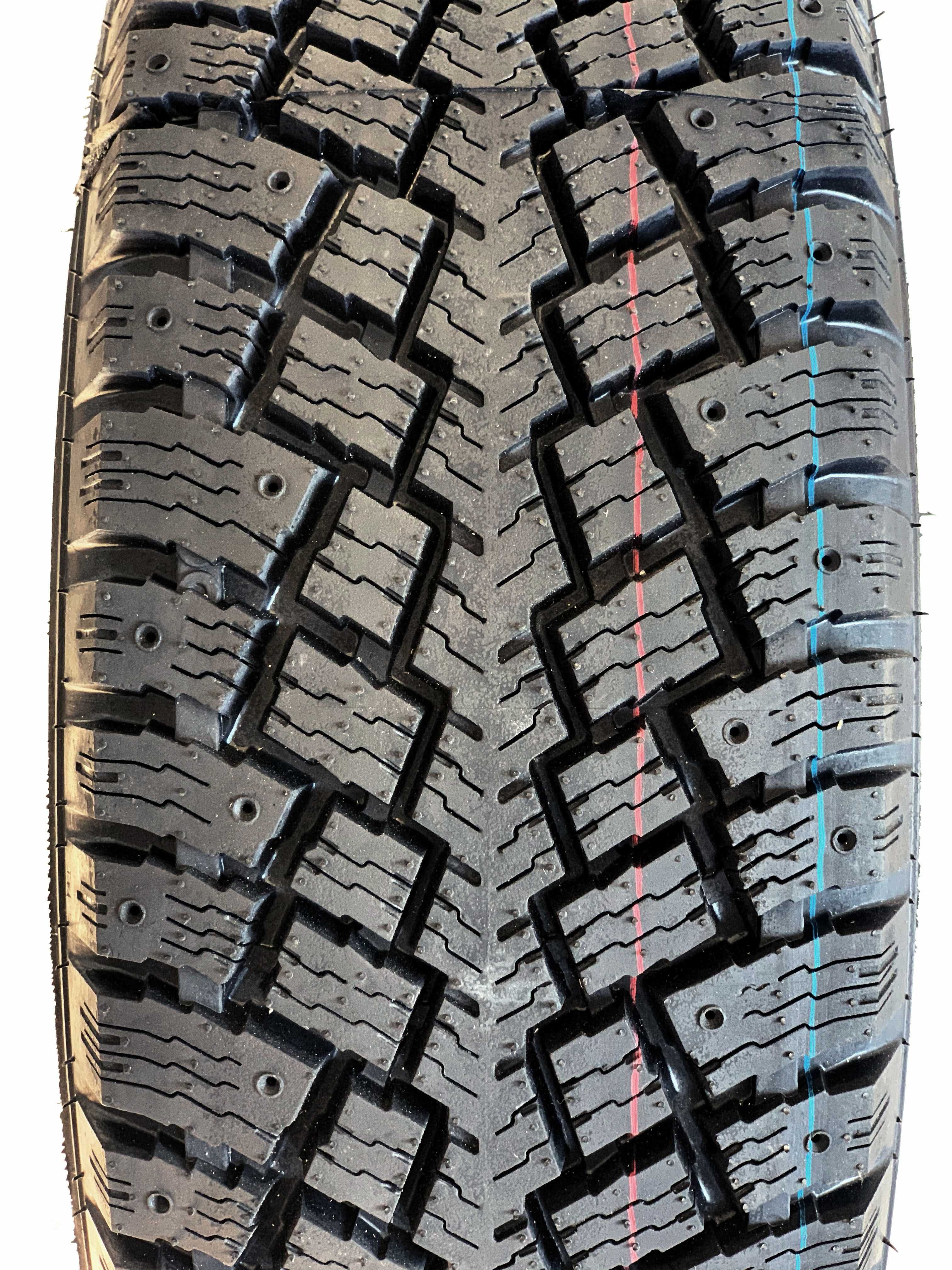 Шини зимові 225/65 R16C 112/110Q резина грузова EXTREME Poland