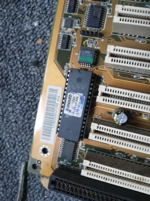IBM PC retro zabytek muzeum