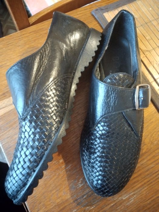 Весняні черевики,36 р.під зміїну шкіру