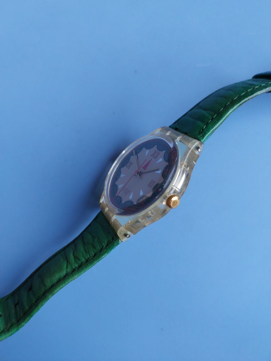 Швейцарские часы Swatch рабочие 1993 года с кожаным ремешком
