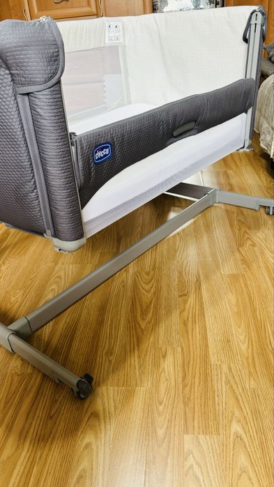 Łóżeczko Chicco Next2Me Magic Evo grey
