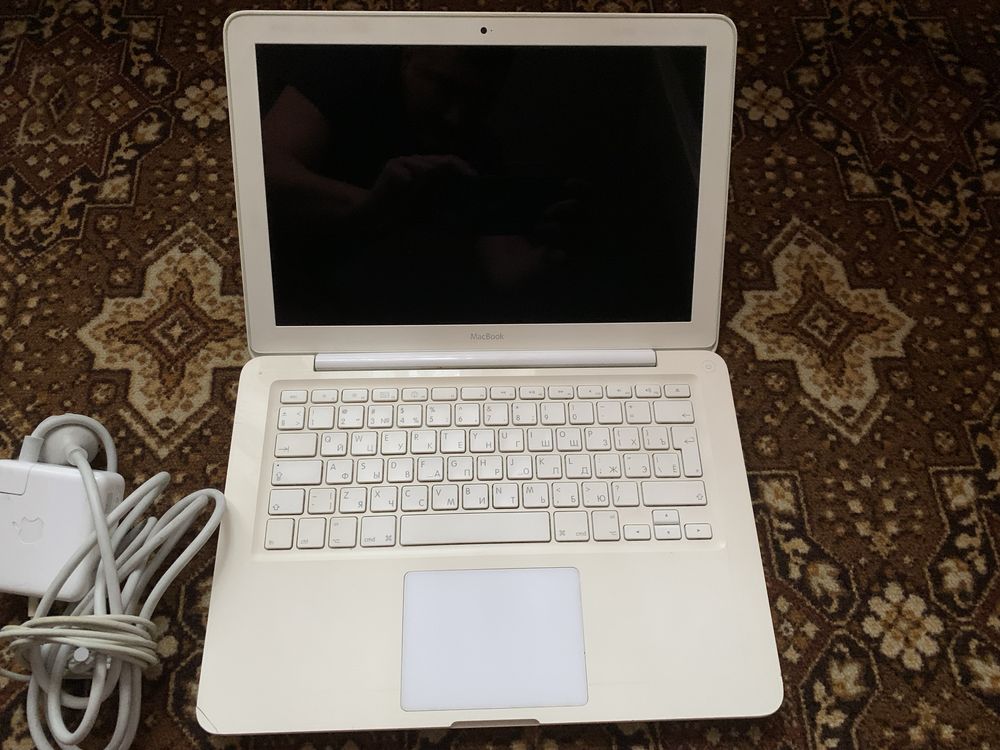 Apple Macbook 2009