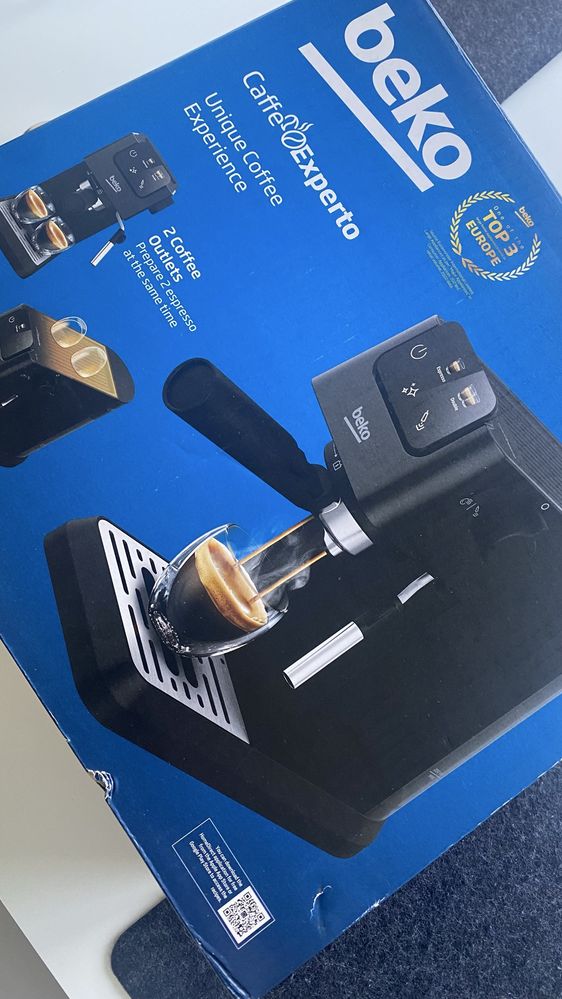 Ekspres kolbowy BEKO caffe experto