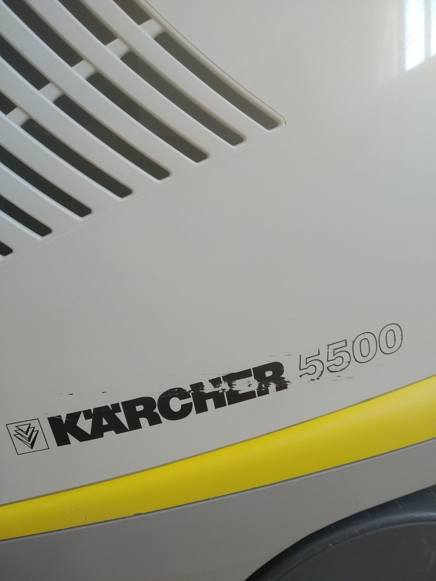 Пилосос Karcher з водяним фільтром