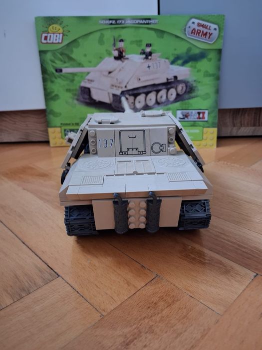 Czołg model SD.KFZ.173 JAGDPANTHER