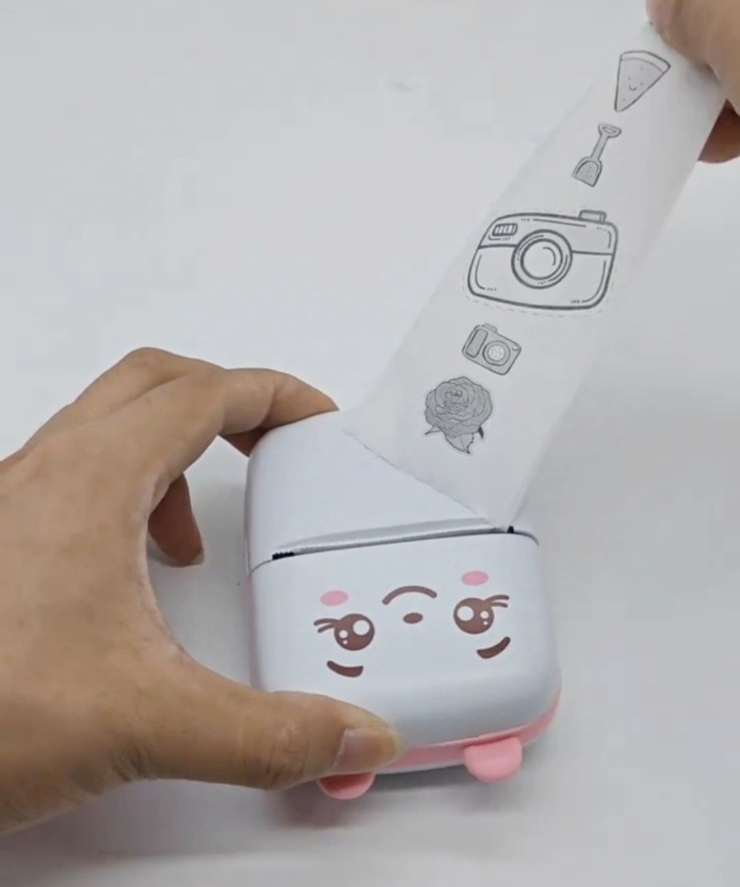 Mini drukarka do smartfona + 10 rolek papieru.