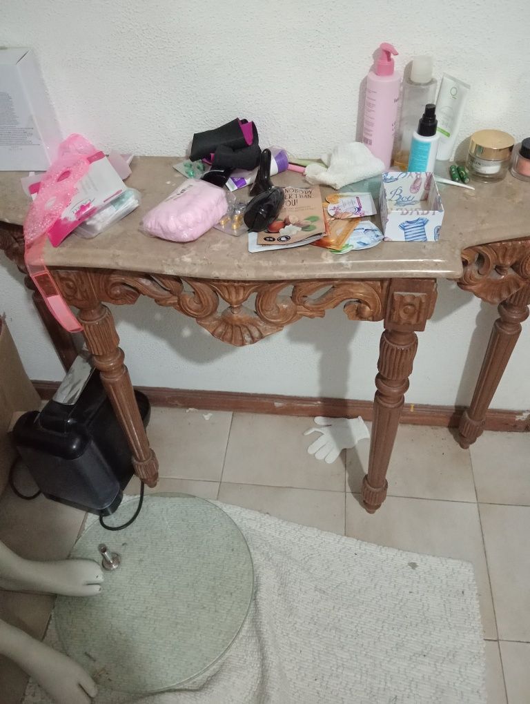 Móvel de apoio entrada