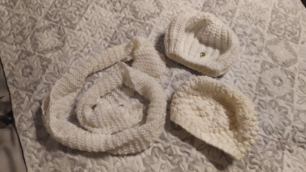 Czapka beret kaszkiet krem biały jesień/zima 3-5lat szalik śliczne