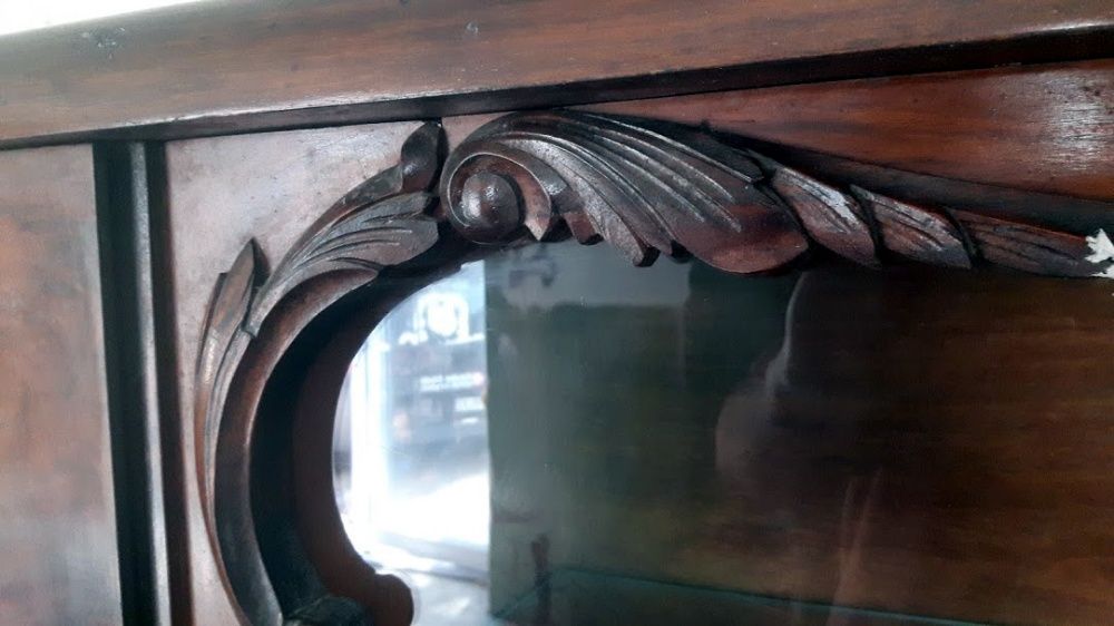 Kredens rzeźbiony z nadstawką Biedermeier z biurkiem bardzo oryginalne