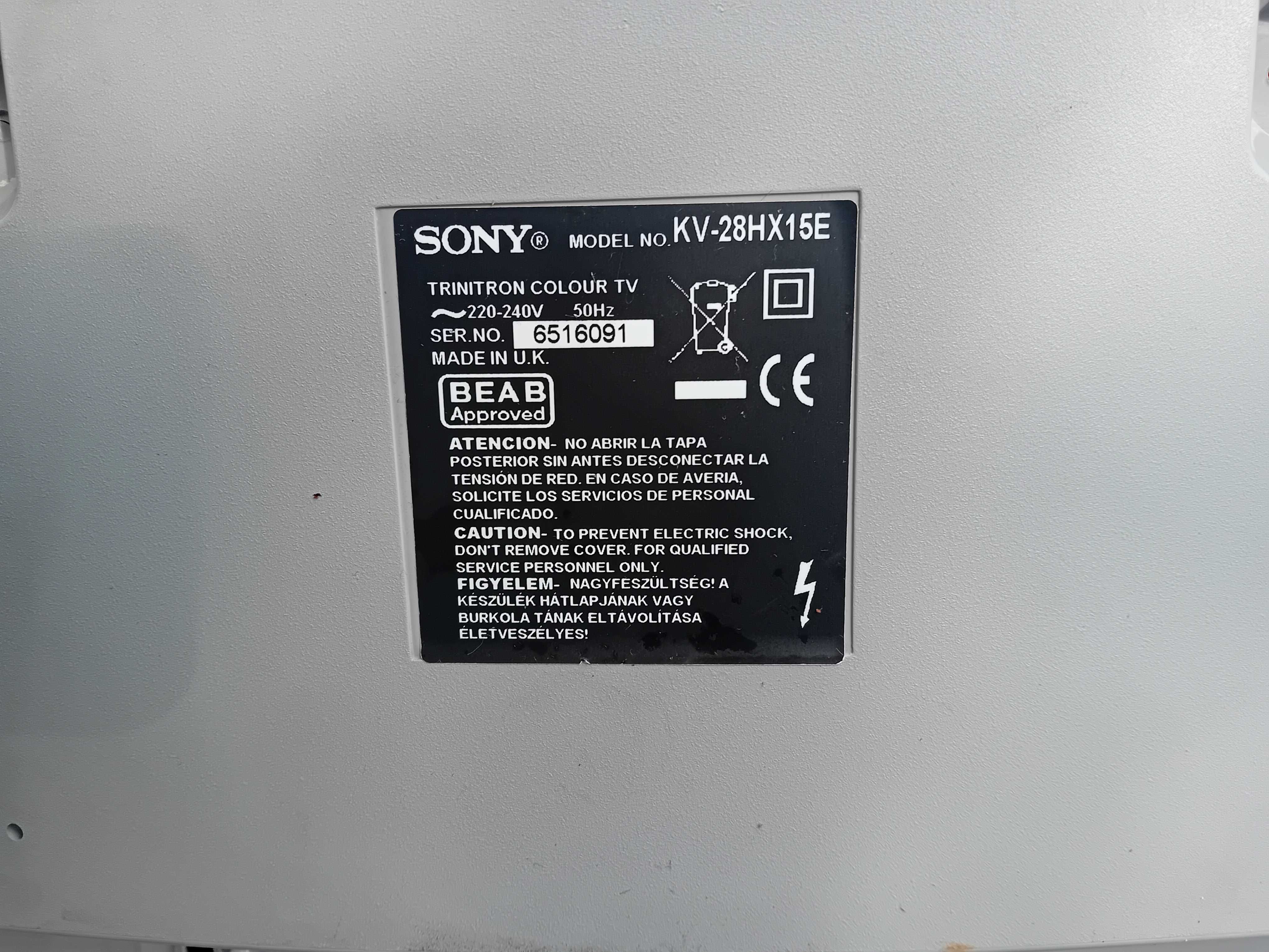 TV Sony Trinitron WEGA 16:9