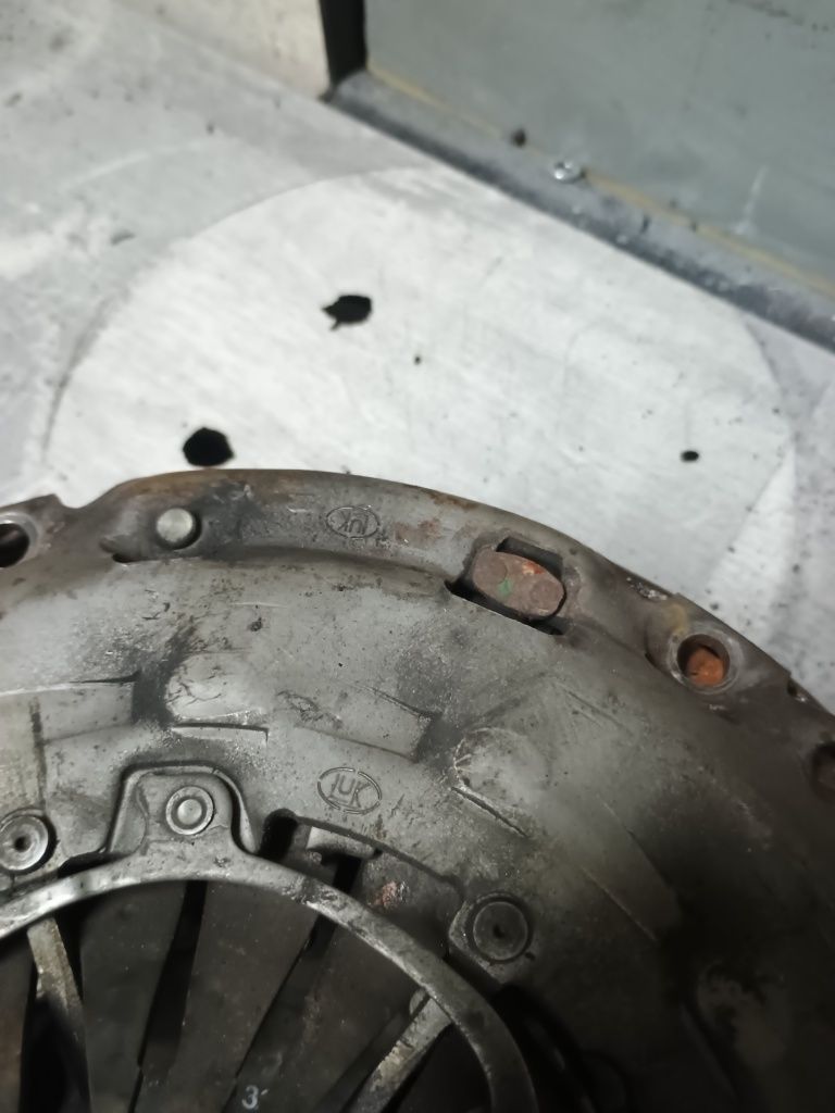 Sprzęgło kompletne dwumasa do Citroen C5 2,0 Hdi 140 km LUK