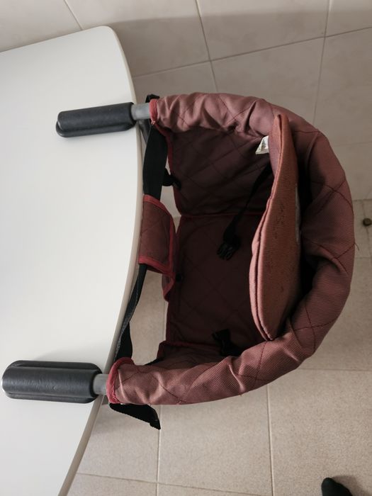 Cadeira de refeição para bebé