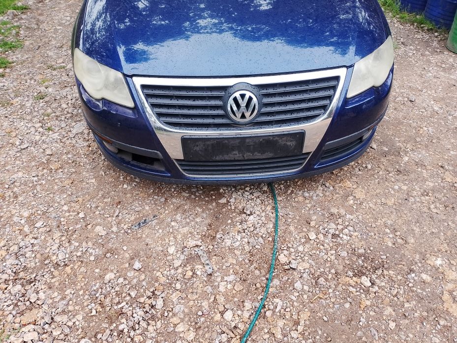 Zderzak przód VW passat b6