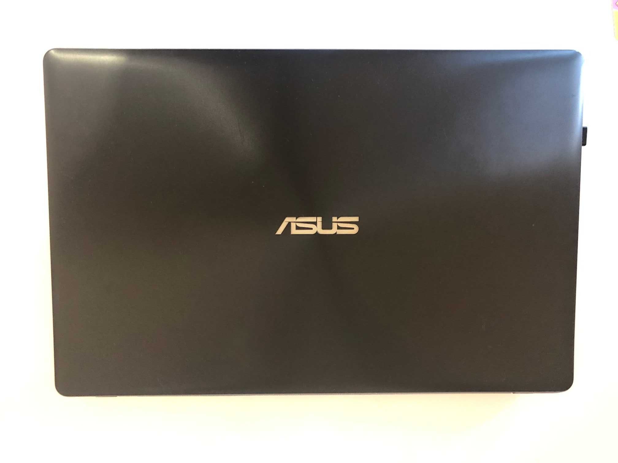 Ноутбук ASUS X550C