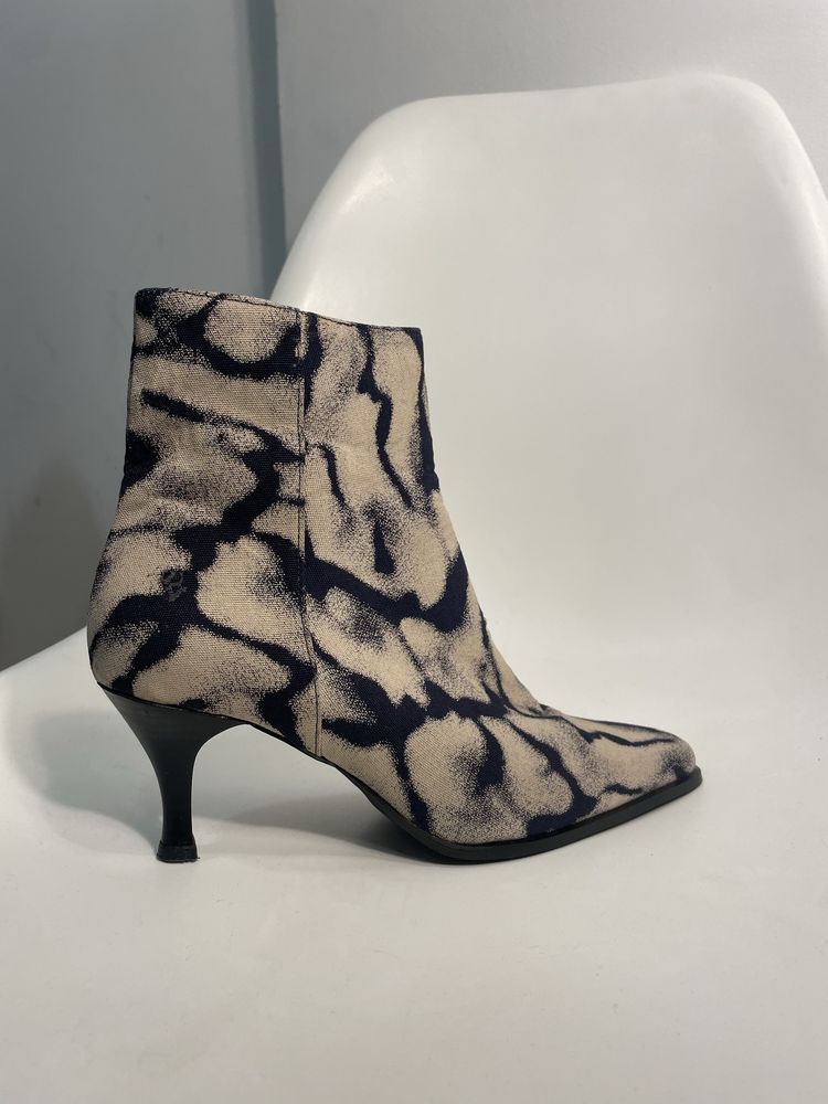 Botas tamanho 39