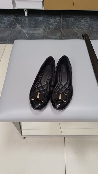 Продам туфлі/ туфельки