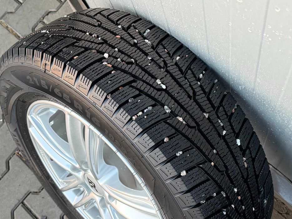 Koła Alufelgi 16 cali 5x114,3 z oponami zimowymi 215/65R16 toyota kia