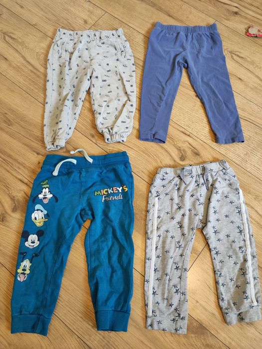 Spodnie dresowe  4 szt rozmiar 92