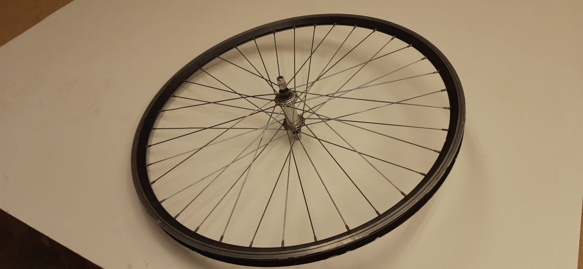 Велосипедное колесо переднее 28 радиус
