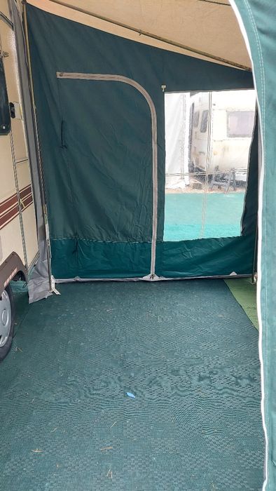 Przedsionek 250x220cm Namiot Przyczepy Kempingowej Uniwersalny Polecam