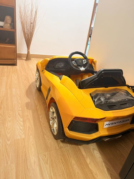 Carro a bateria para criança