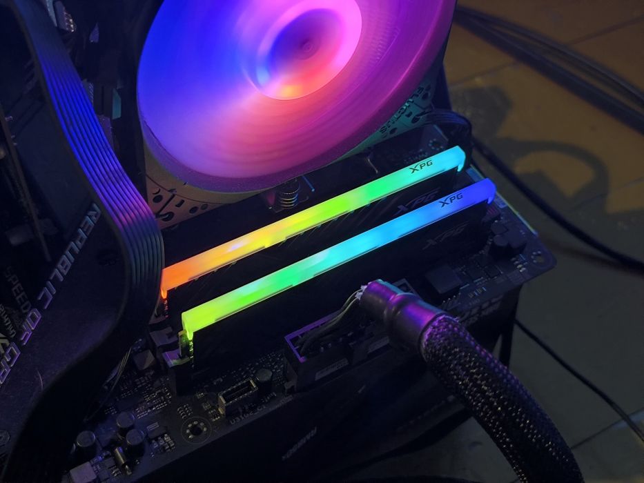 Pamięć RAM RGB DDR4 32GB (2x16) 3200 CL16 AData XPG Spetrix D35G