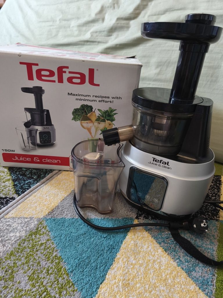 Продам соковыжималку Tefal JUICE & CLEAN ZC420E38