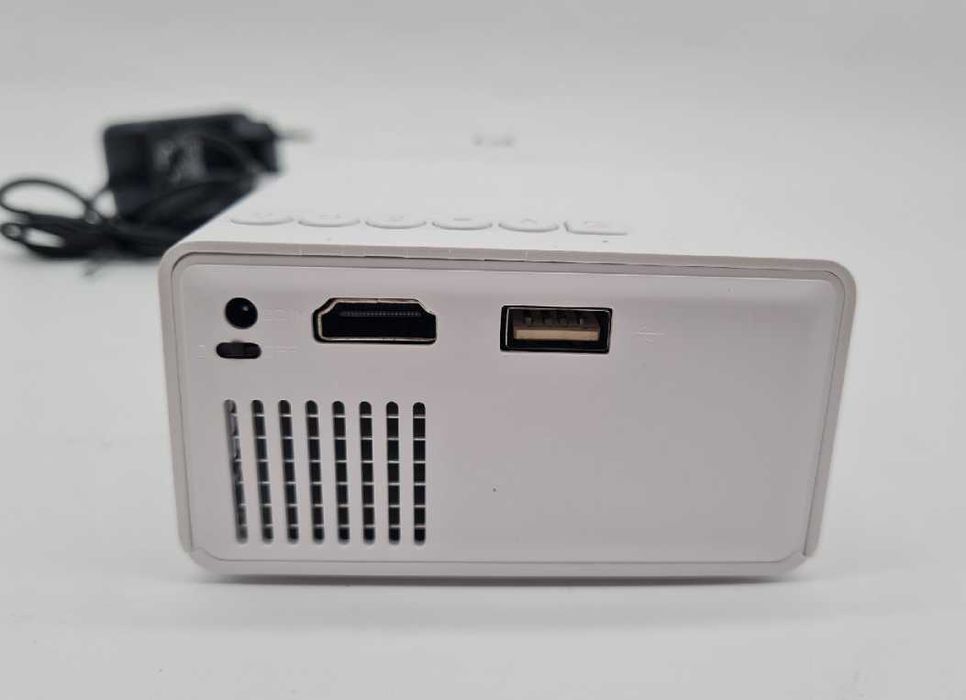 Mini Projektor LED P1 TFT LCD 24-60 Cale HDMI USB AV 1080p