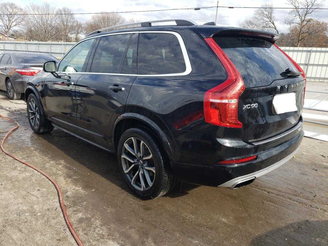 Volvo XC90 T6 Momentum