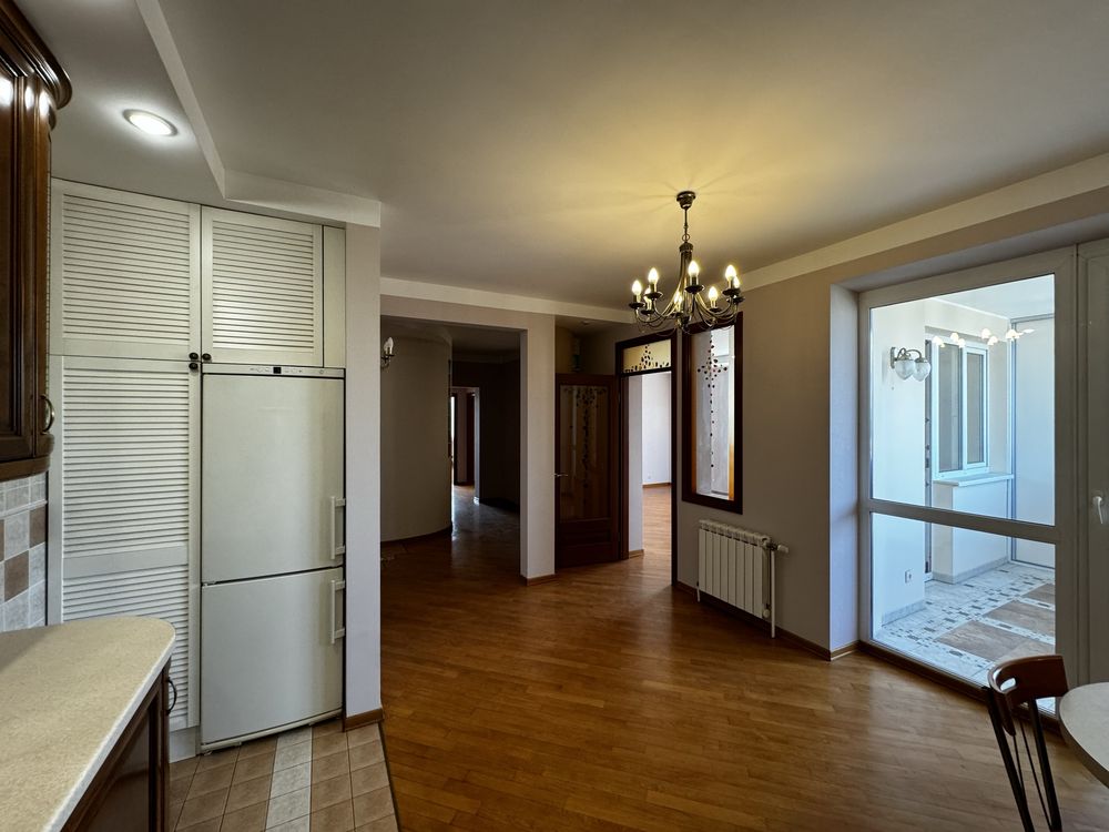 3к. Квартира 105м2, вул. Мокра 3