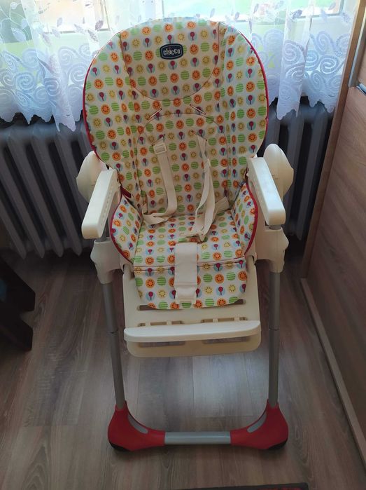 Krzesełko do karmienia dla dziecka