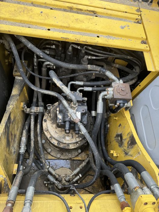 Гусеничний екскаватор NEW HOLLAND E305