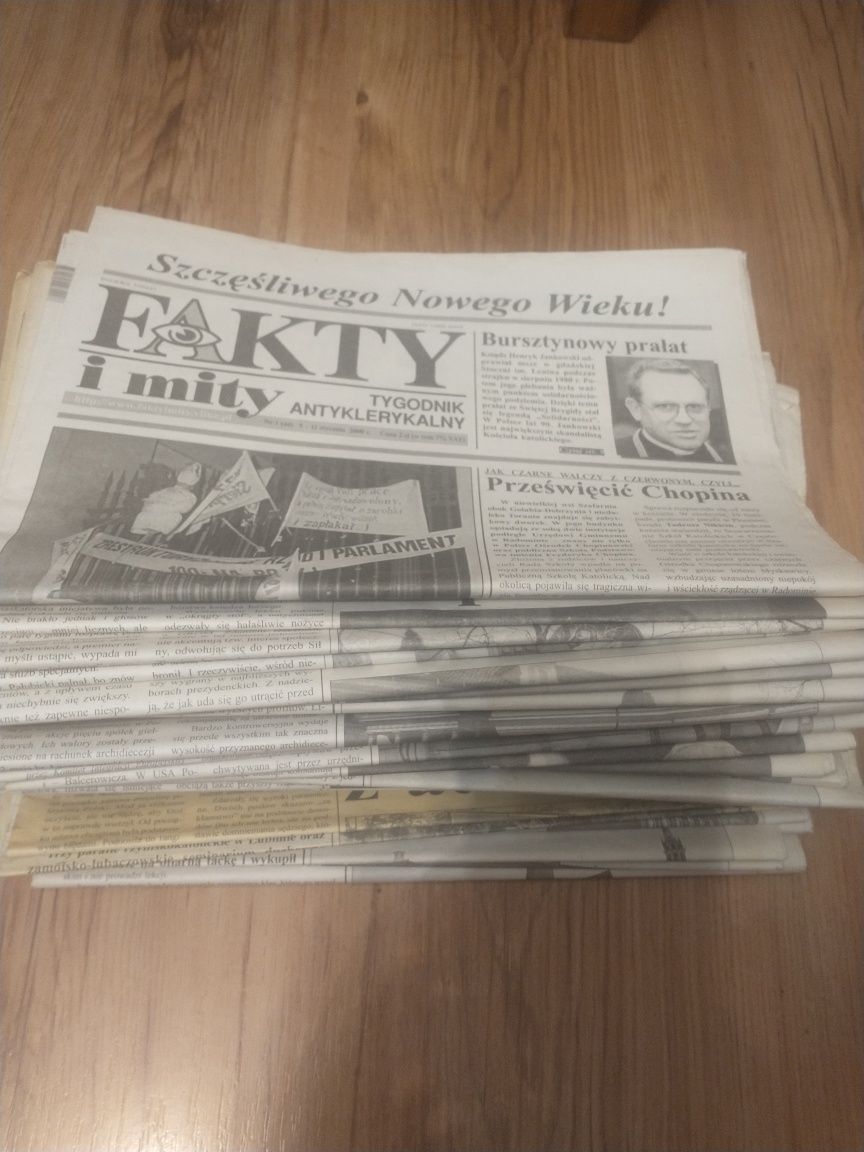 Fakty i mity.Tygodnik, wydanie z roku 2000