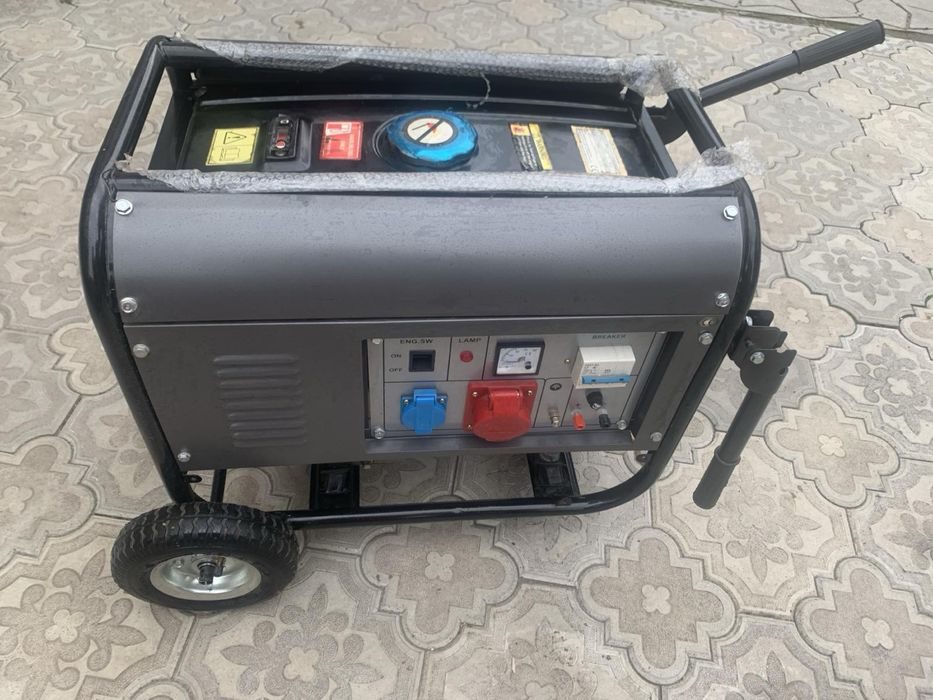 Генератор бензиновий