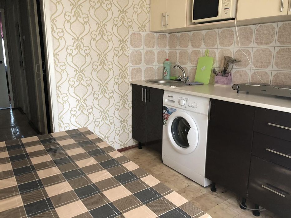 Здам 2 кімнатну квартиру на  3-4 місяці