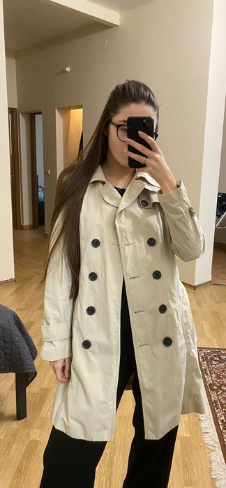 Жіночий тренч Zara
