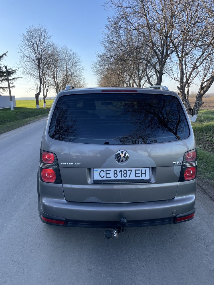 Volkswagen touran cross