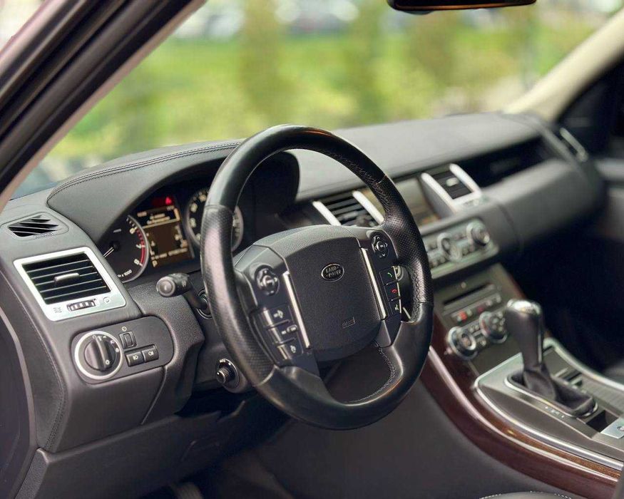 Land Rover Range Rover Sport

  Land Rover Range Rover Sport