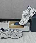 WhiteSilver\NewBalance*Damskie*ModaMR530SG UnisexTrampki.40