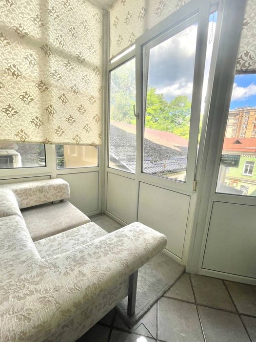 Подобова оренда квартири. Центр. ЦУМ. Пушкінська 9. Метро Театральна